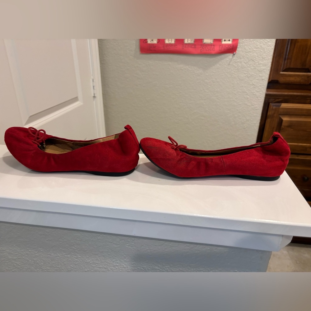 Red Suede Ballet Flats - Merona Women’s Size 7.5 - Picture 5 of 6